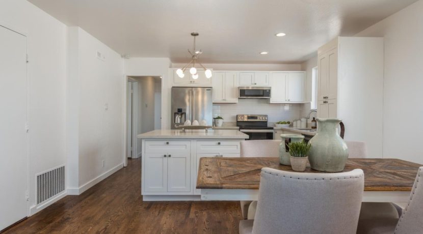 216 Mariposa Ave - For Lease_20 - Kitchen Dining Area