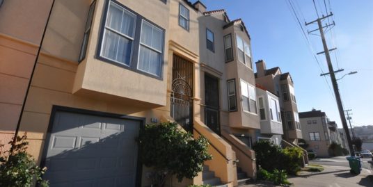 2545 Newhall St San Francisco, CA 94124