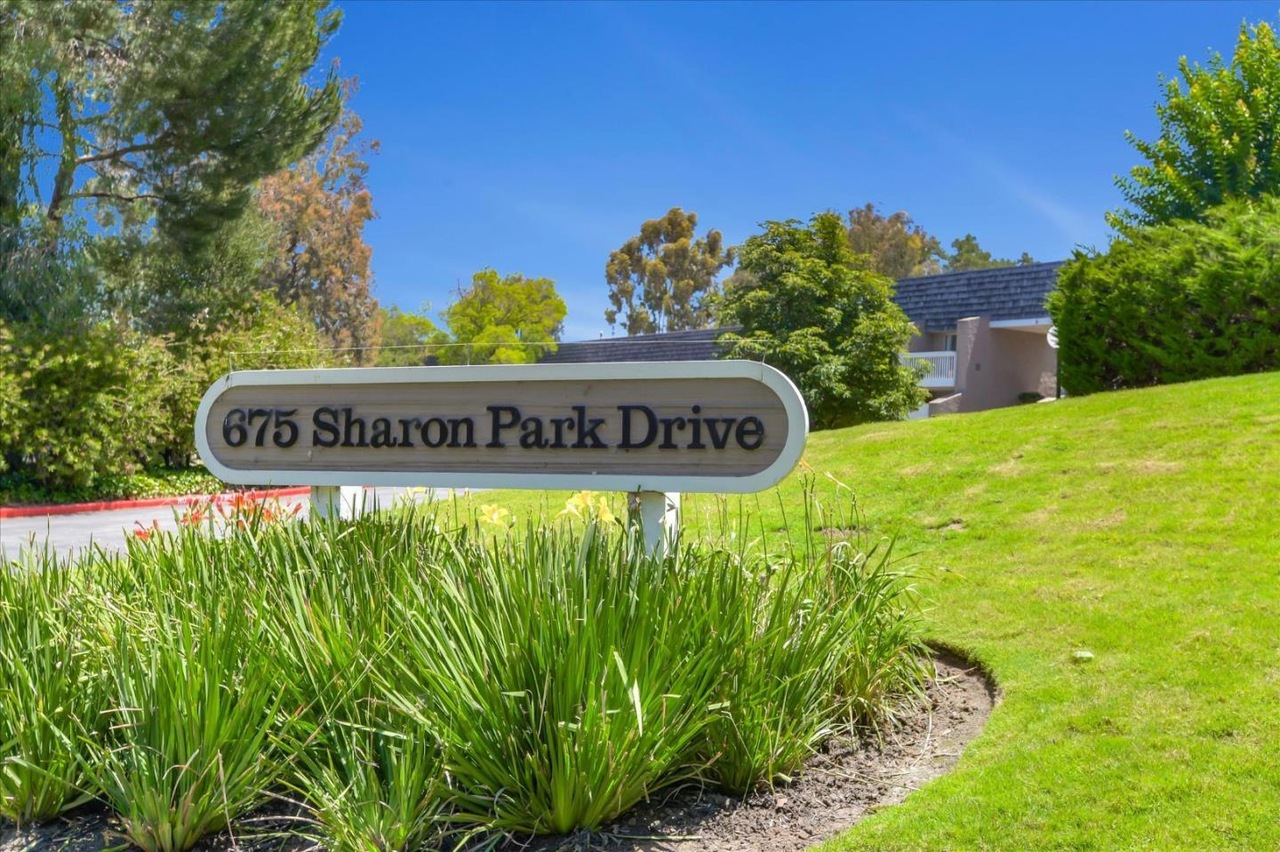 675 Sharon Park Dr #205 MENLO PARK, CA 94025